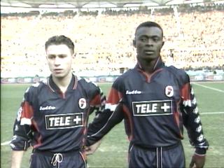 Antonio Cassano oraz Hugo w barwach AS Bari (dariosdefutbol.com)